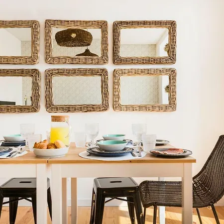 The Tile House 95 Apartament