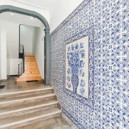 The Tile House 95 * Lisbon
