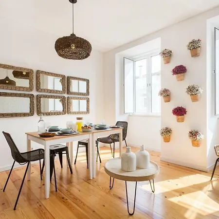 Apartment The Tile House 95 Lisbon